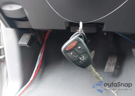 2007 Dodge Ram 1500 Slt/Trx4 Off Road/Sport из США, поврежденный, VIN 1D7HU18227S247964